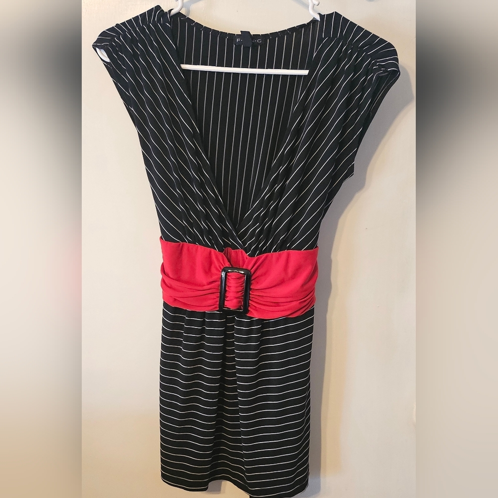 FANG Black and White Sheath Blouse with Plunge Neckline